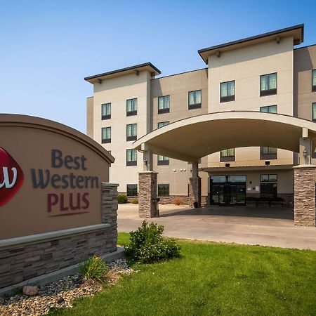 Best Western Plus Williston Hotel & Suites Exterior photo